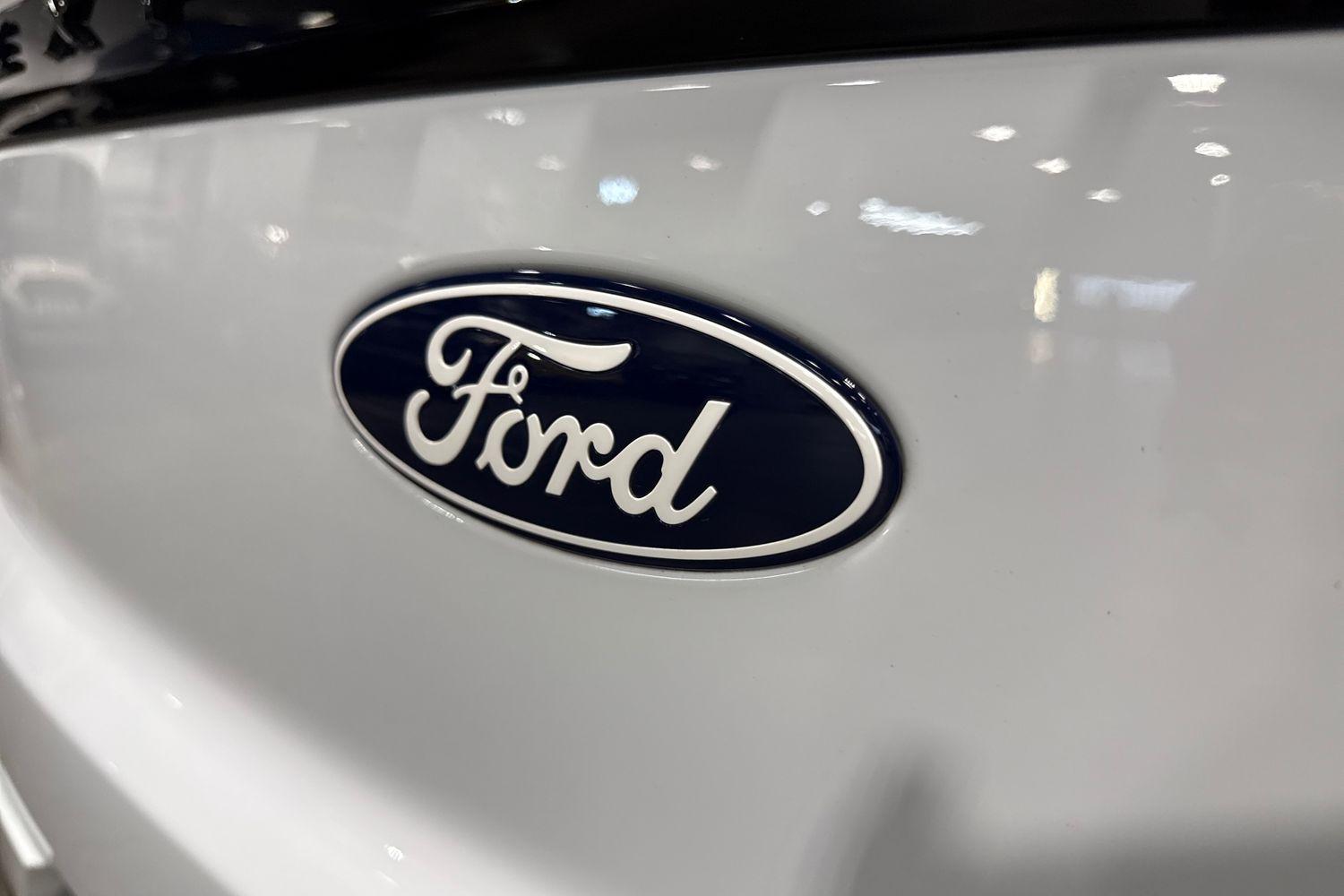 Ford Explorer Photo 42
