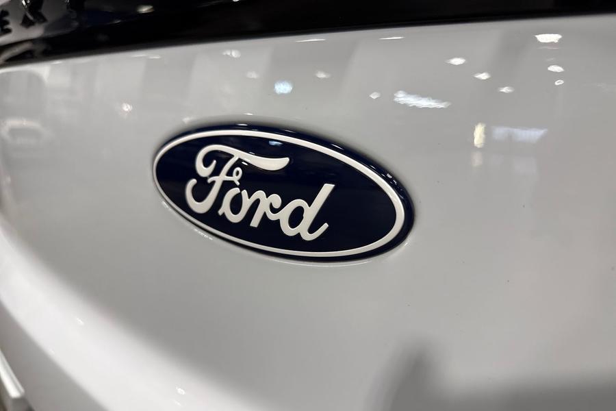 Ford Explorer Photo autoimg-772ab6067a2ad13762683c2294e592810f3eeb98.jpg