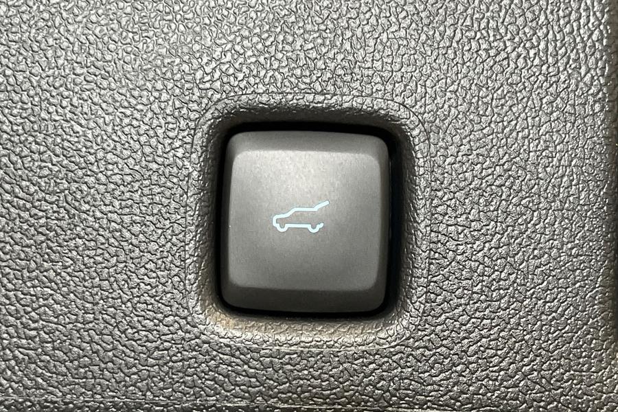 Ford Kuga Photo autoimg-772d5b6679779a51d6e2e48e732484c2123234ca.jpg