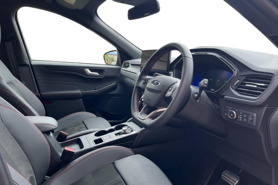 Ford KUGA Photo autoimg-772ef2a9b4bf6c829177b9f92255e99fdd21991a.jpg