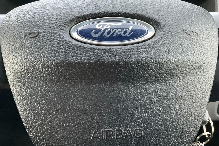 Used FORD TRANSIT CUSTOM FX22KXJ 36