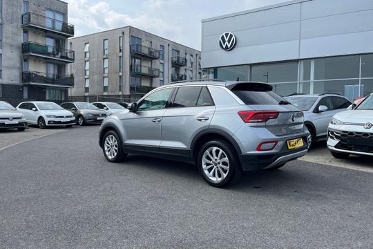 Volkswagen T-roc Photo autoimg-77335b18eaf17f4e7463f03467234a220fbcea92.jpg