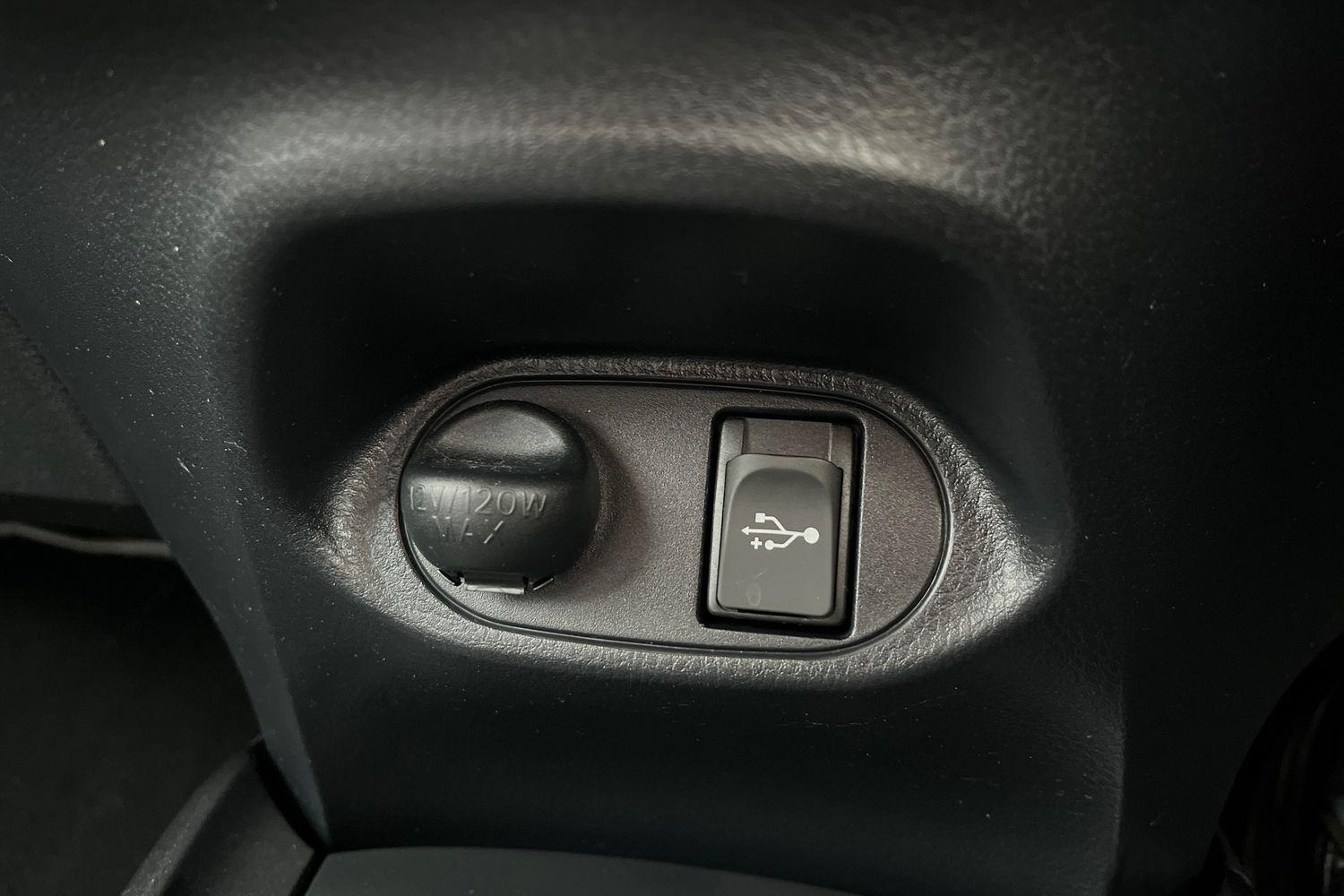 Toyota Yaris Photo 30