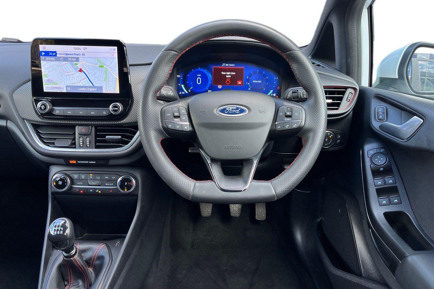 Ford Fiesta Photo 10