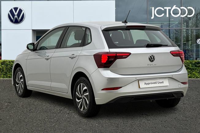 VOLKSWAGEN Polo Photo 3