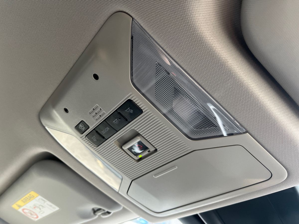 Toyota RAV4 Photo 37