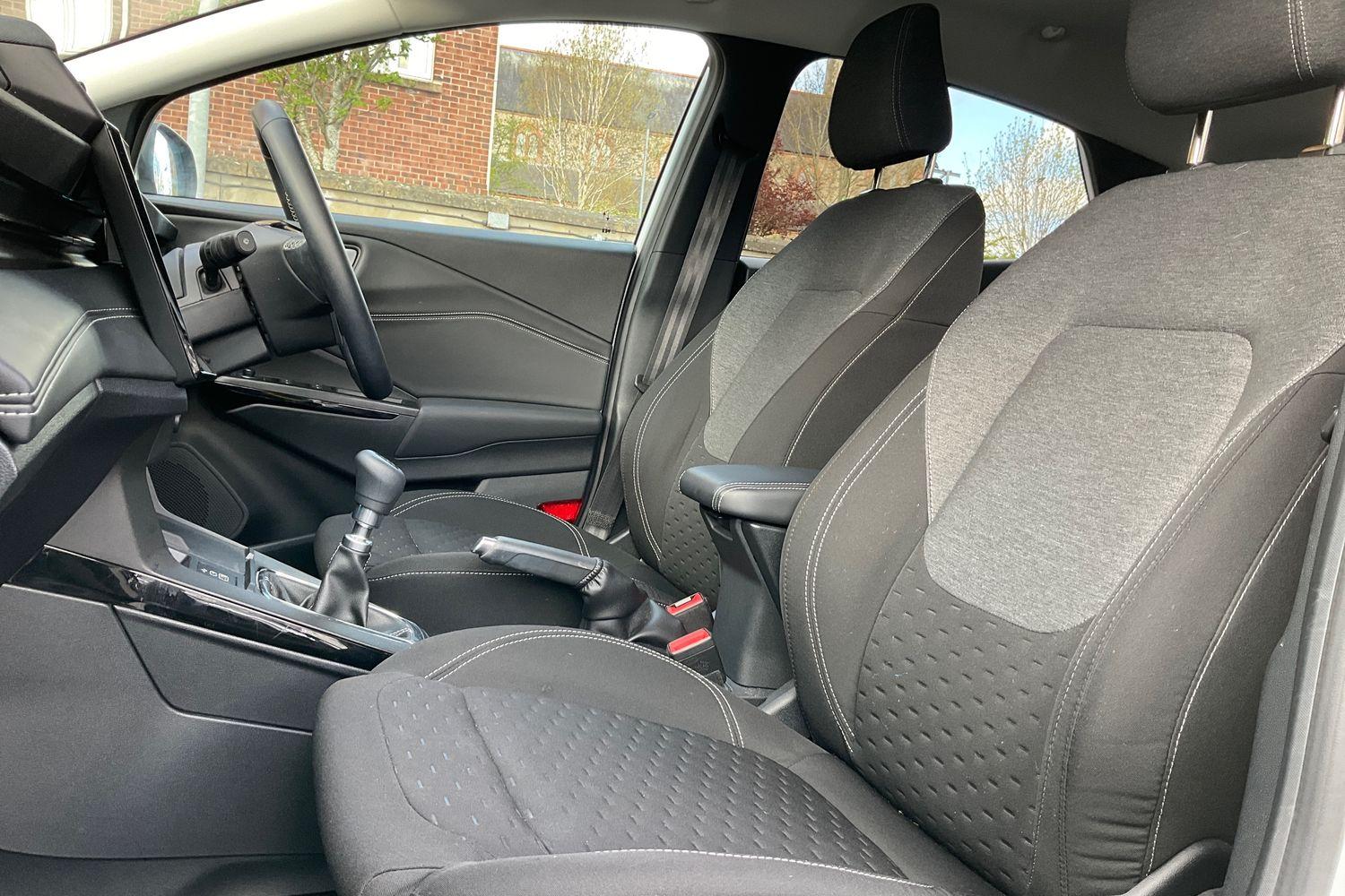 Ford PUMA Photo 18
