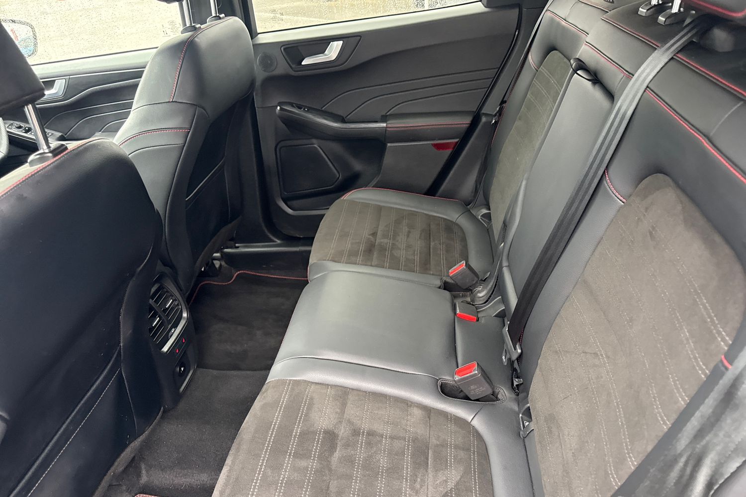 Ford KUGA Photo 19