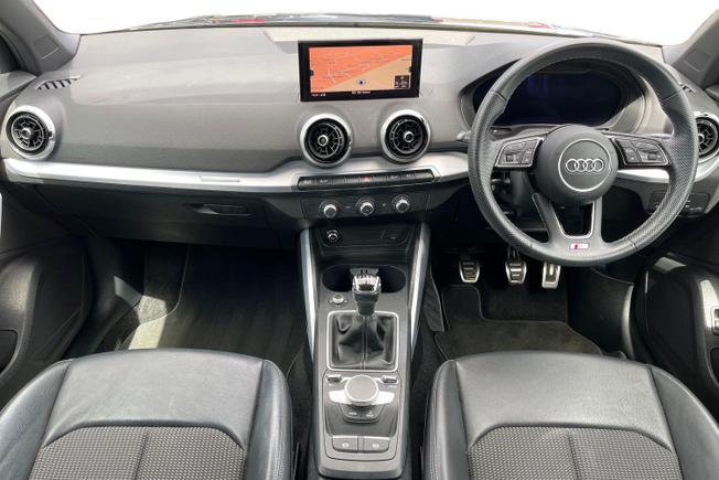 AUDI Q2 Photo 10