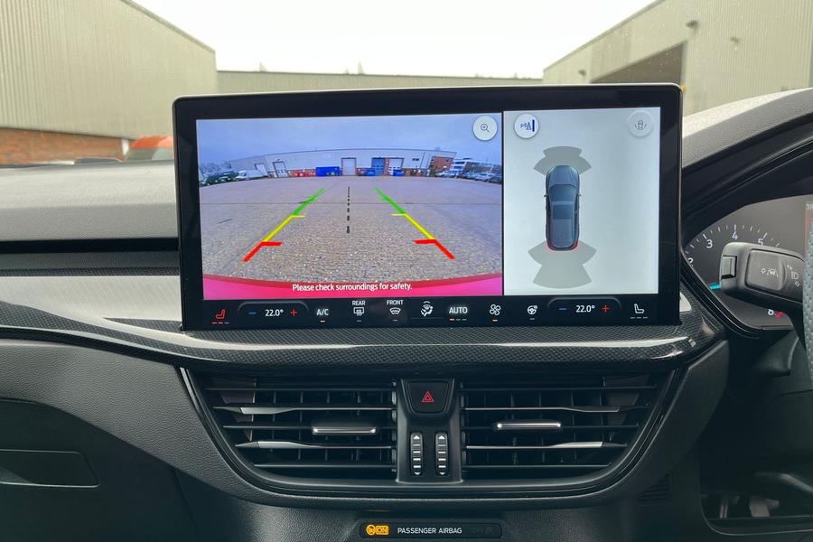 Ford Focus Photo autoimg-774bd6181af7f10667cdc424f1d2d59c6b6408ba.jpg