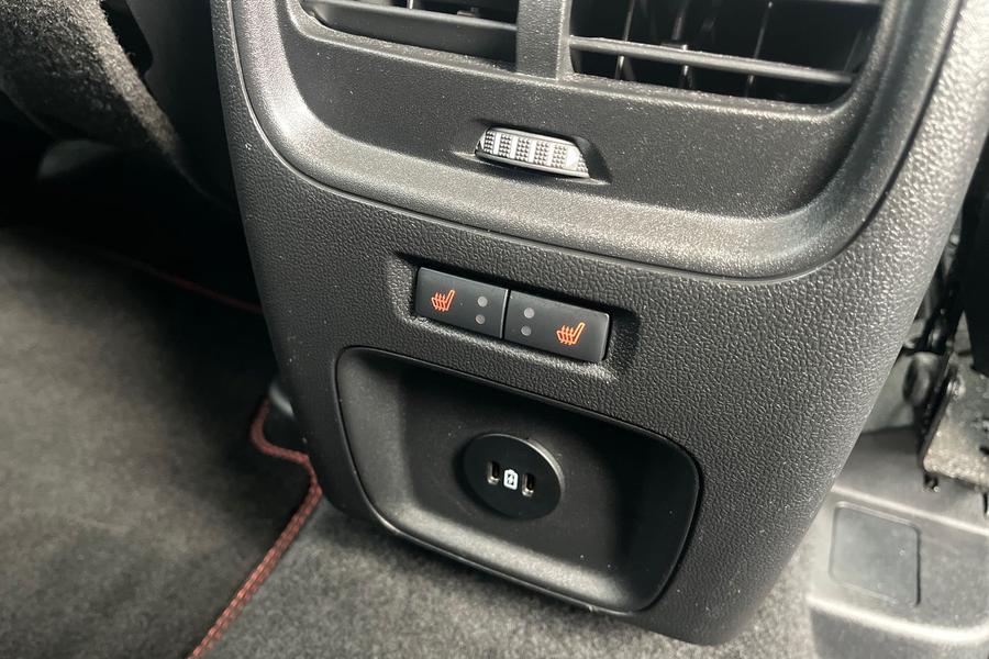Ford KUGA Photo autoimg-774f40fe9959fa3ab33eac5b82fecf602165565d.jpg