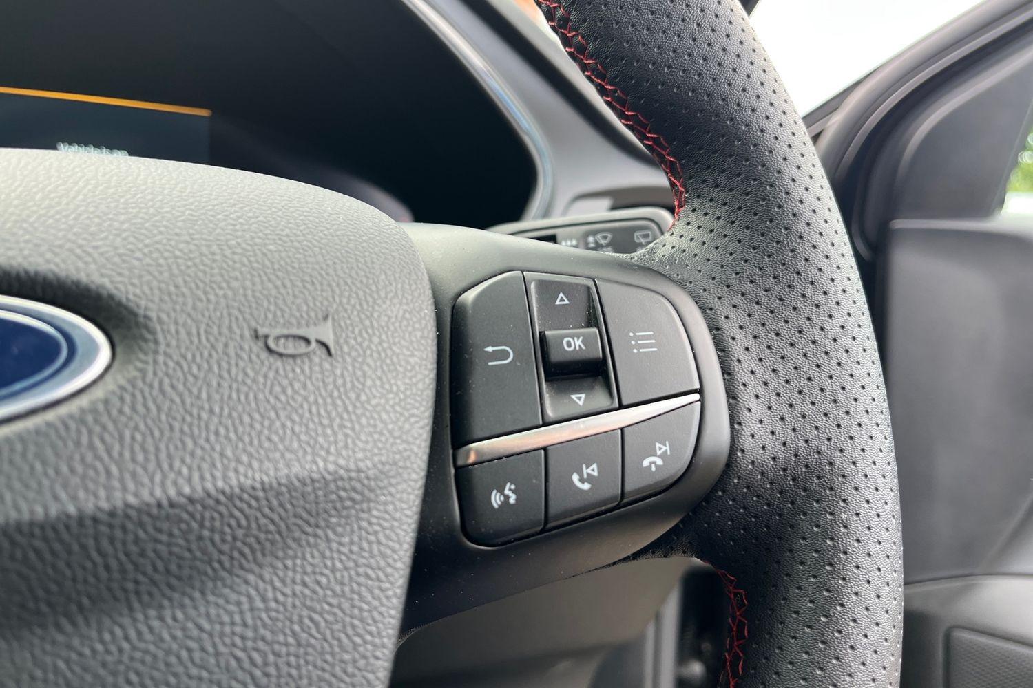 Ford FOCUS Photo 26