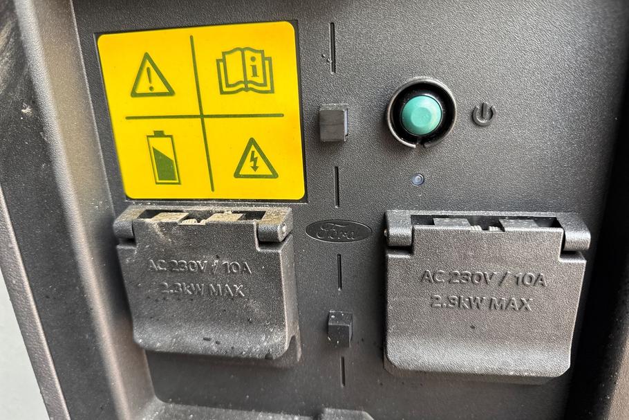 Used Ford E-TRANSIT BT75UVC 19