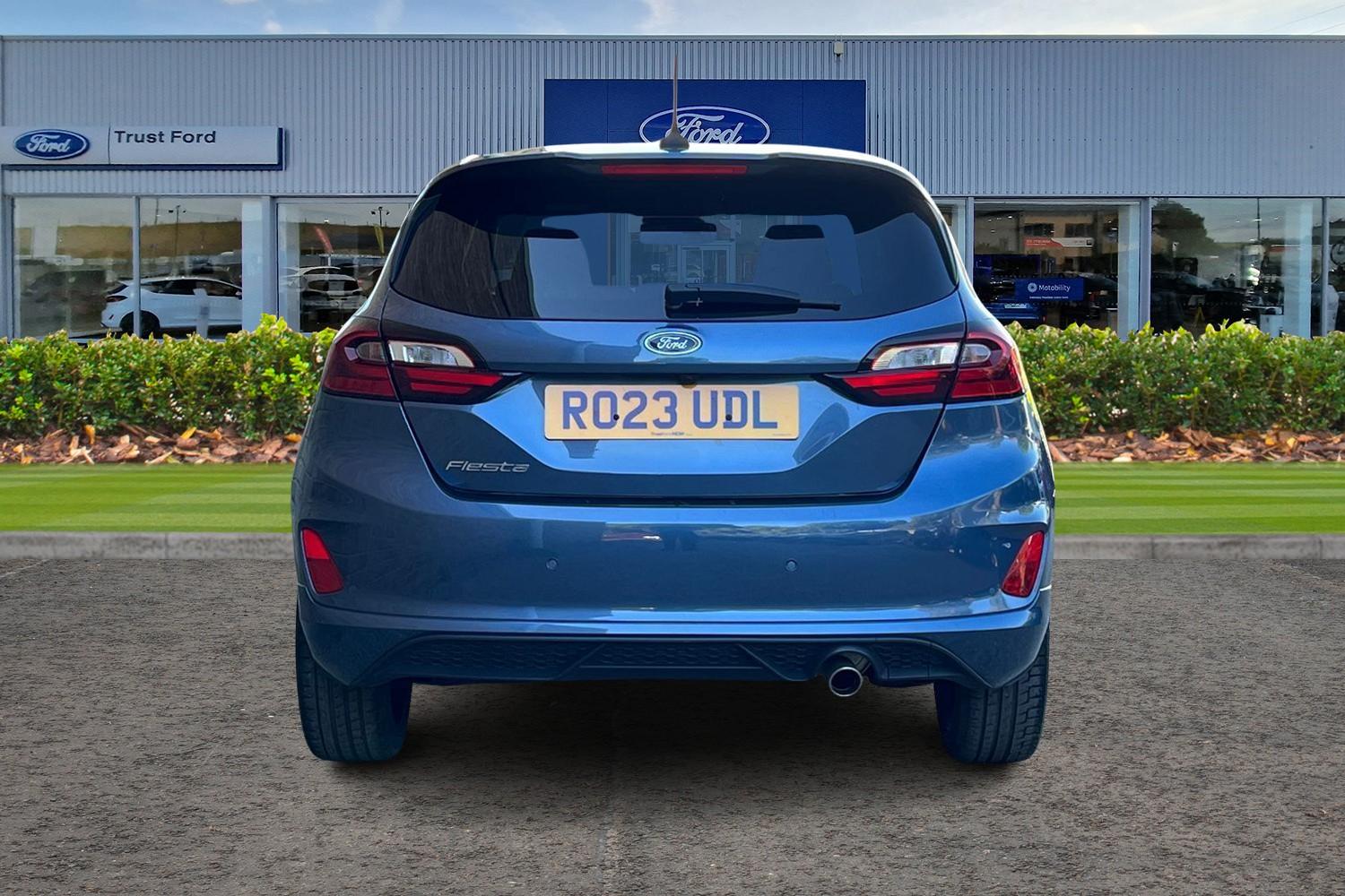 Ford FIESTA Photo 6