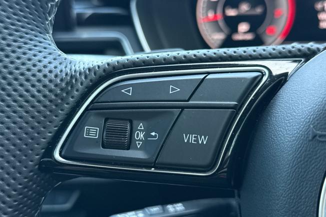 AUDI A4 Photo 16