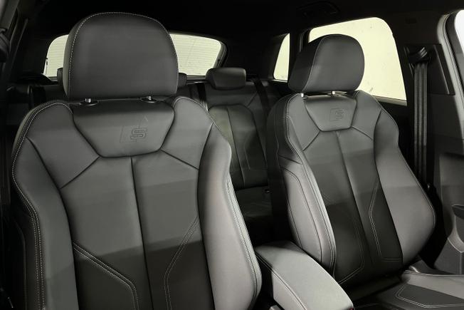 AUDI Q3 Photo 25