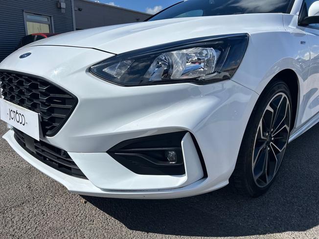 Ford Focus Photo 30