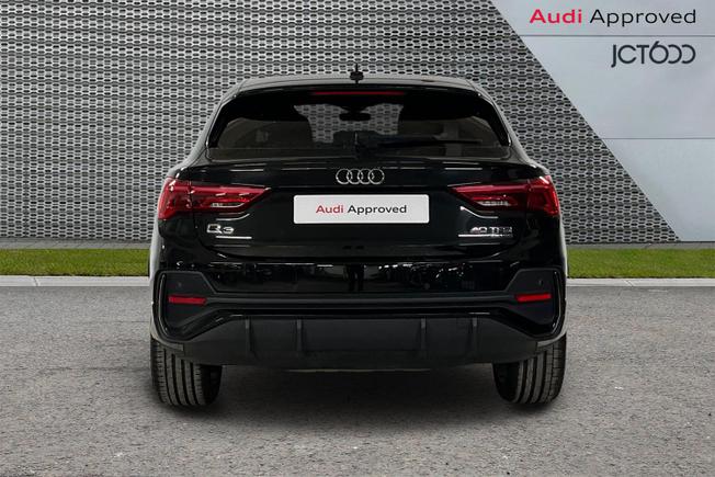 AUDI Q3 Photo 7