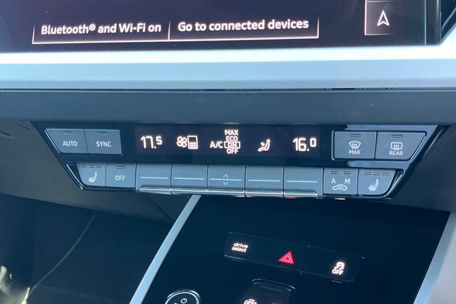 AUDI Q4 E-Tron Photo 29