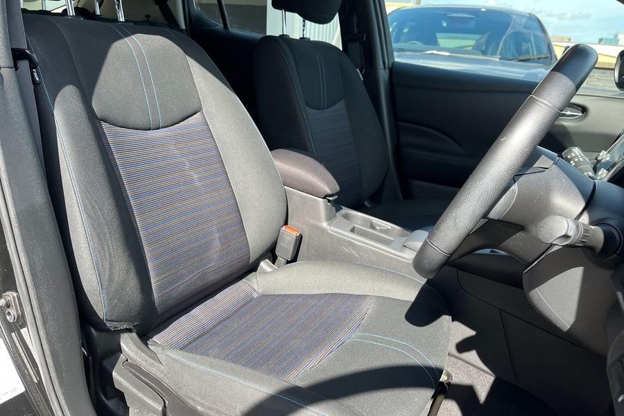 Nissan Leaf Photo autoimg-776227dac78f3290a12ff986b27e7d5f9904a504.jpg