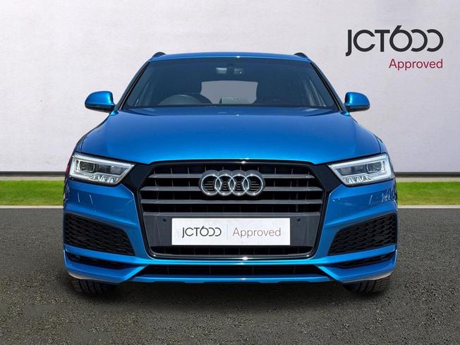 AUDI Q3 Photo 8