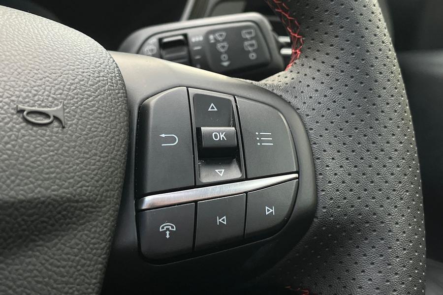 Ford Kuga Photo autoimg-7766ce20b18634a6be209c6d249f40e5edafab07.jpg