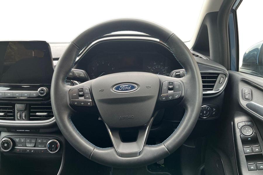 Ford FIESTA Photo autoimg-7767e5cb2e7ae985728c95489e678f4538cba4e7.jpg