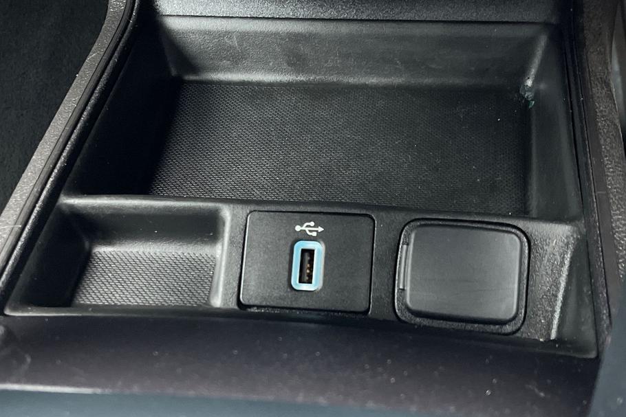 Used Ford MONDEO YM70WKG 34