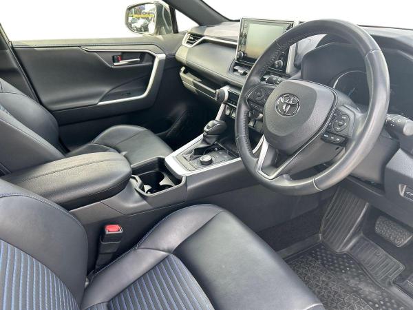 Toyota RAV4 Photo autoimg-77697fd297c6967994fd68fba17482976dcc7dd2.jpg
