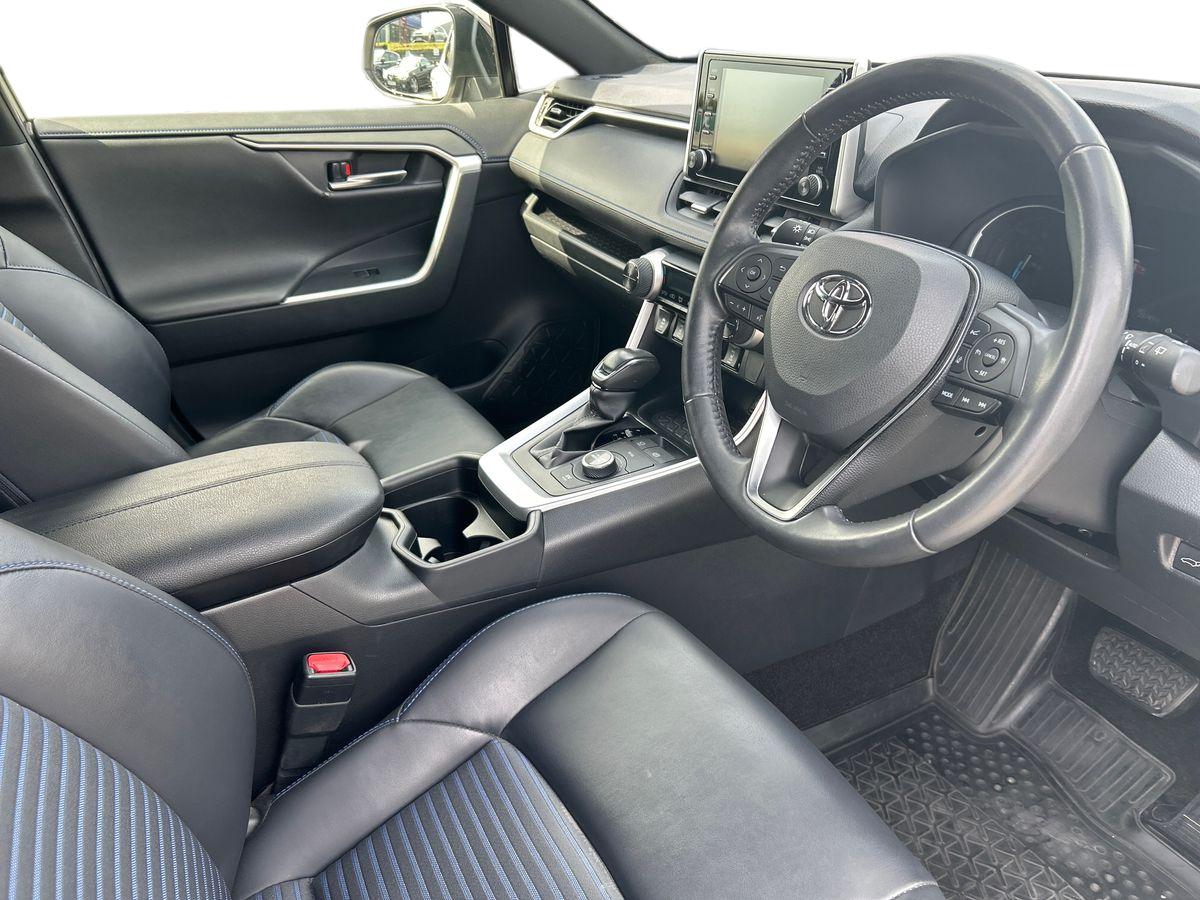 Toyota RAV4 Photo 18