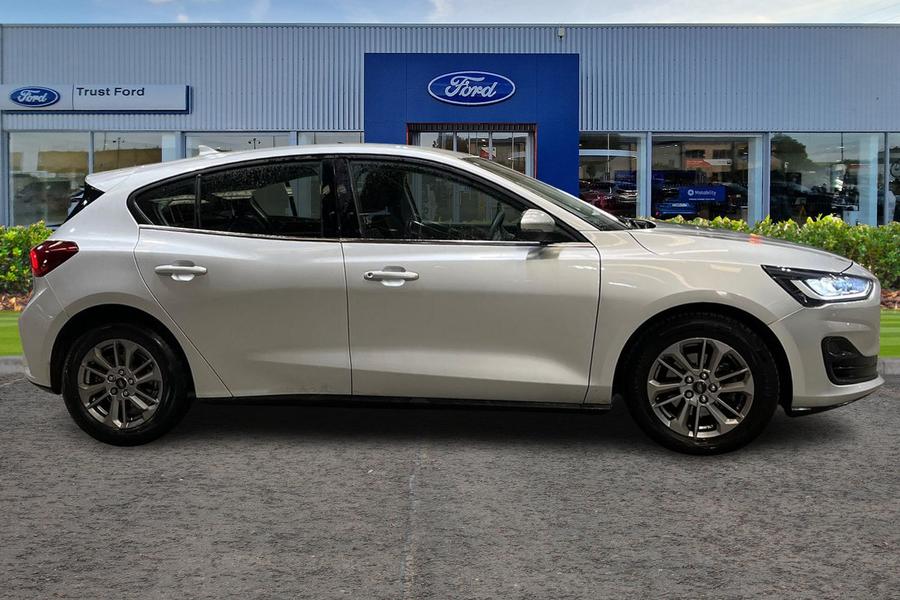 Ford FOCUS Photo autoimg-776b0a56750c0a797ee621e0dc495034c6c5fb5a.jpg