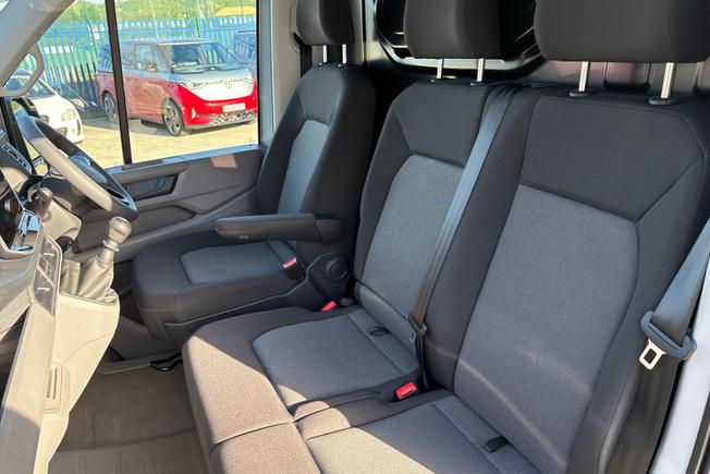 VOLKSWAGEN Crafter Photo 45