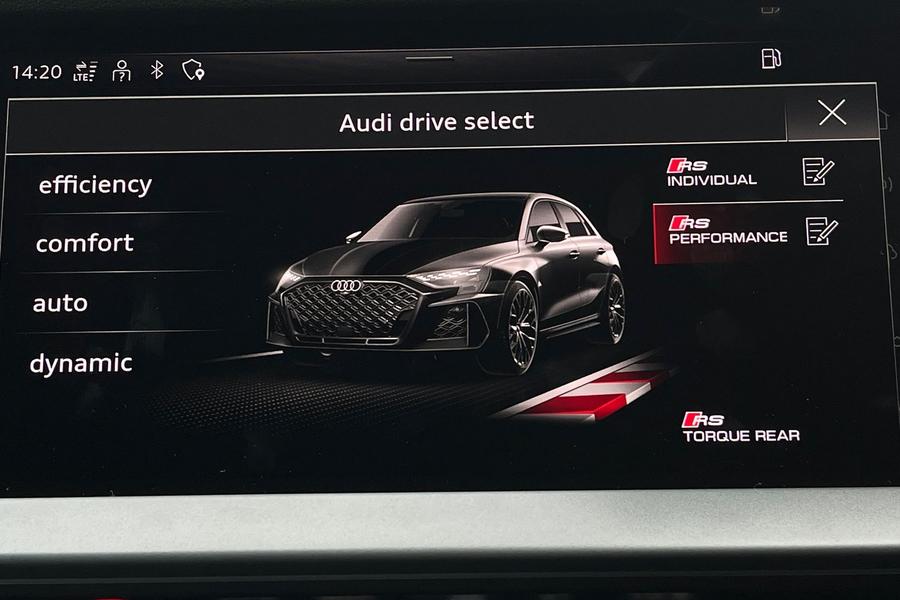 Audi RS3 Photo autoimg-776d325f90aa37d210edb841b6dda7d4b139bd2a.jpg