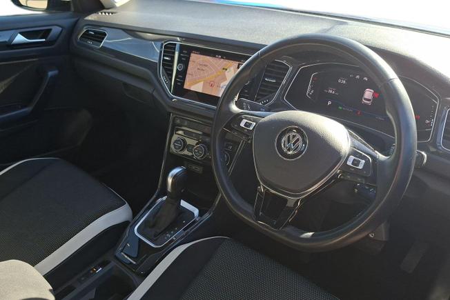 VOLKSWAGEN T-Roc Photo 6
