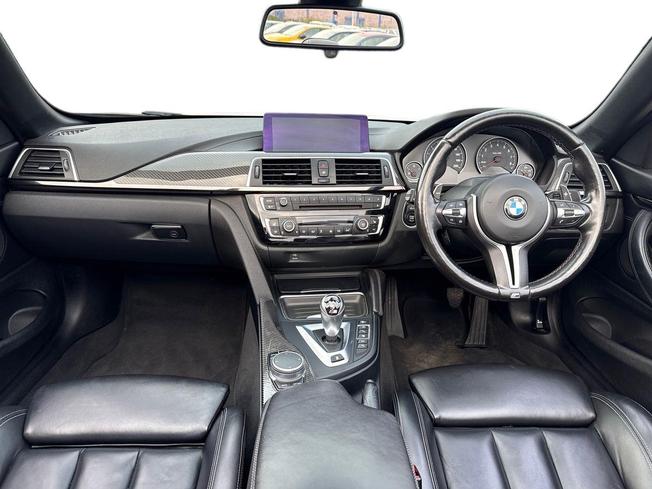 BMW M4 Photo 10