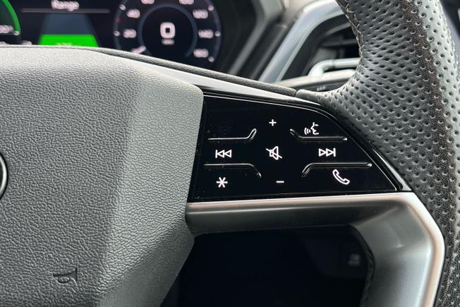 AUDI Q4 E-Tron Photo 17
