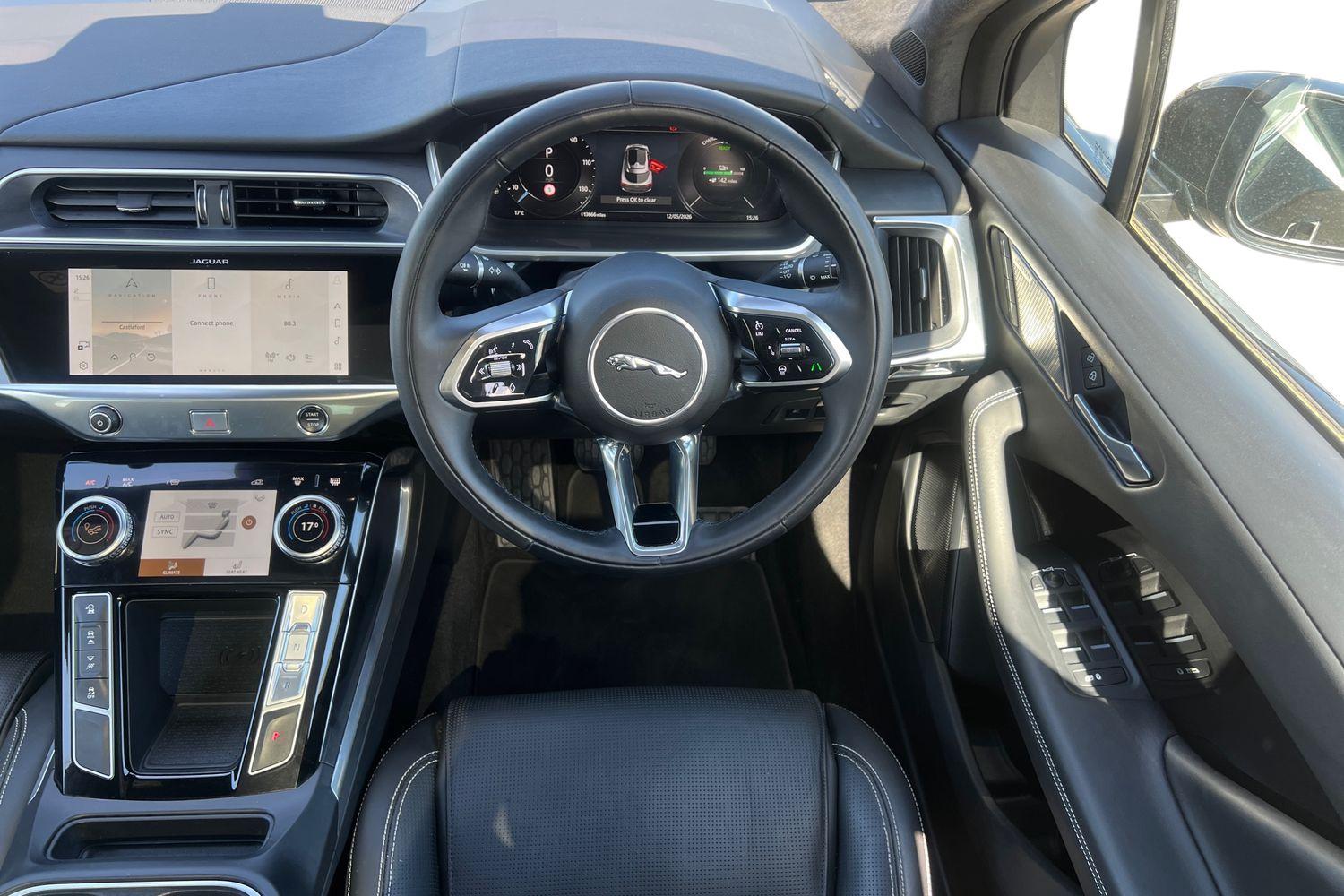 Jaguar I-PACE Photo 10