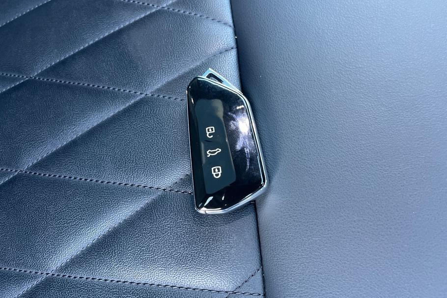 Used Ford EXPLORER 22