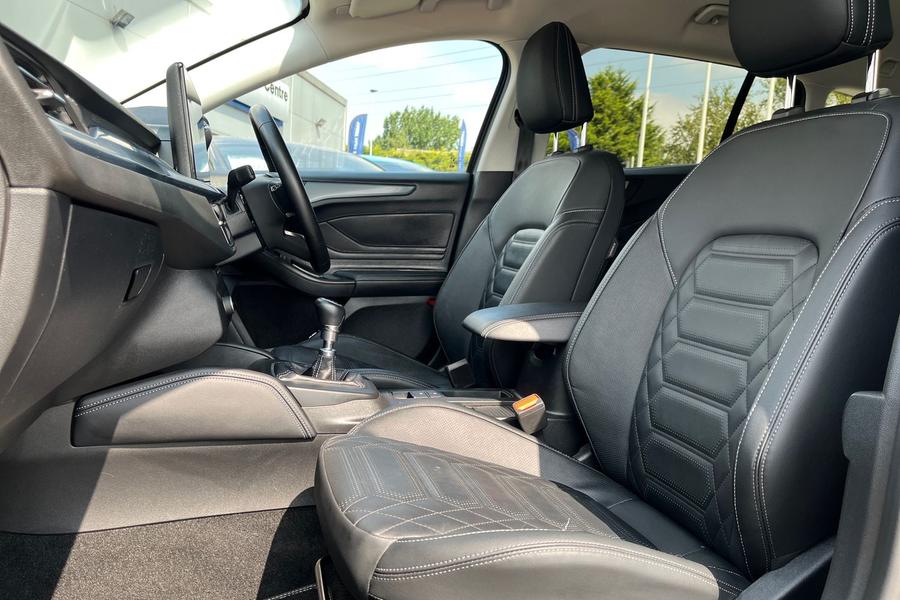 Ford Focus Photo autoimg-7780d426ab945be3d64df9ccbd1a2f281ca7609b.jpg