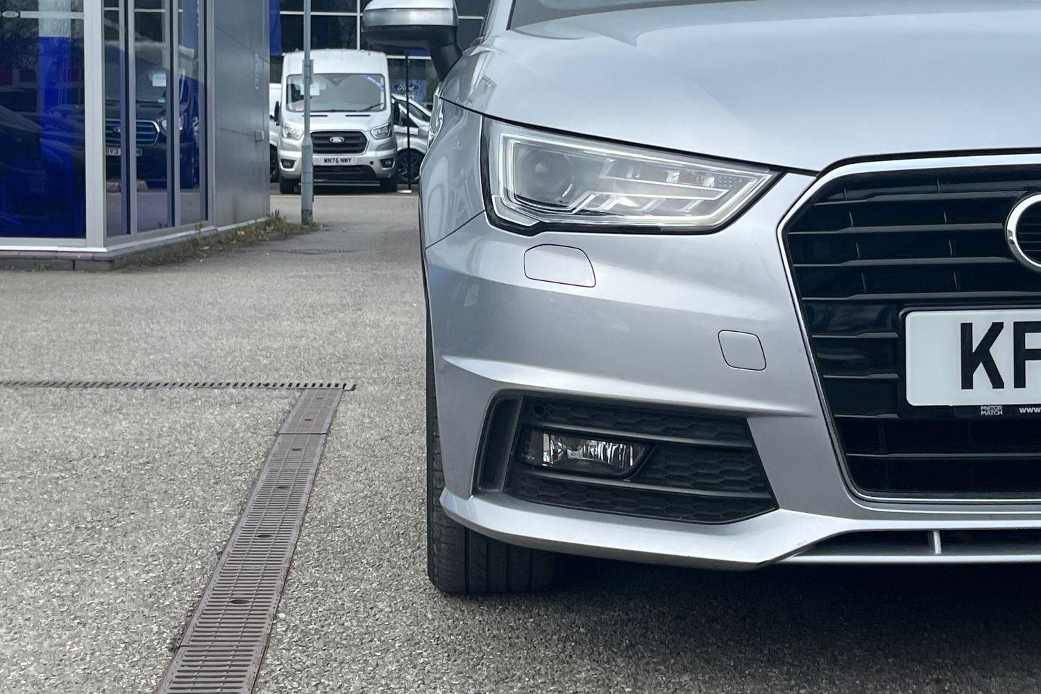 Audi A1 Photo 26
