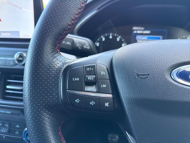 FORD FOCUS Photo 16