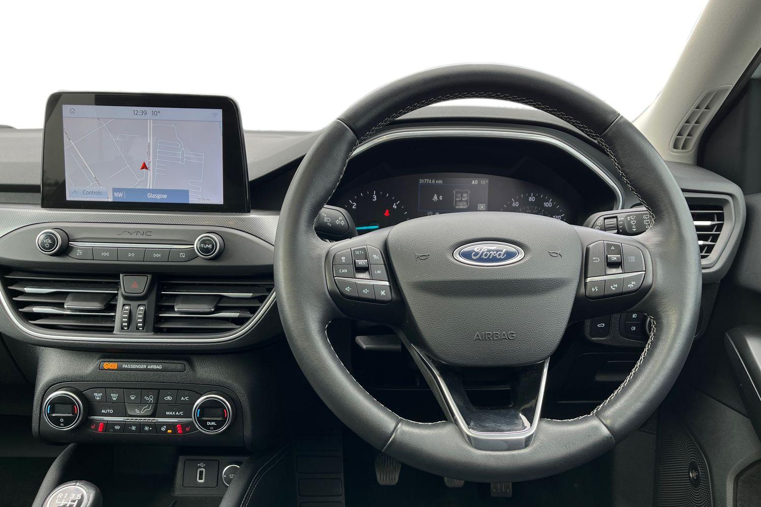 Ford Focus Photo 10