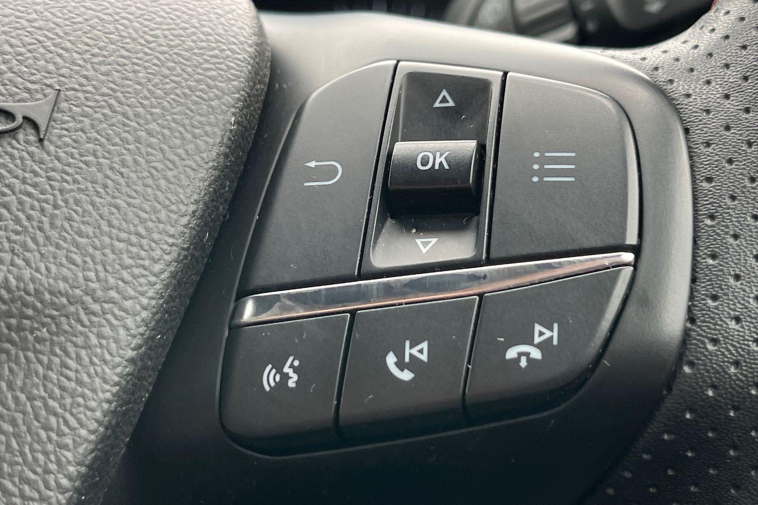 Ford FOCUS Photo 32