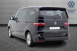 VOLKSWAGEN Multivan Photo 3
