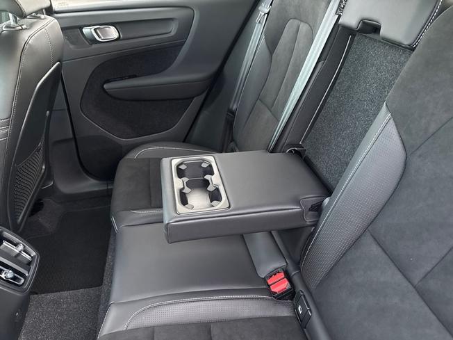 VOLVO Xc40 Photo 37