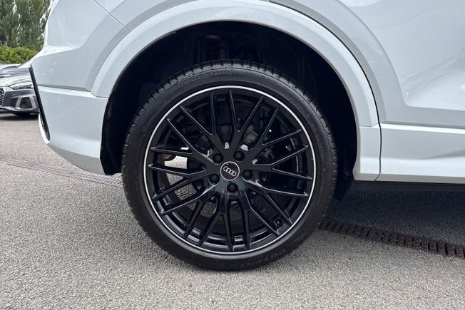 AUDI Q2 Photo 5