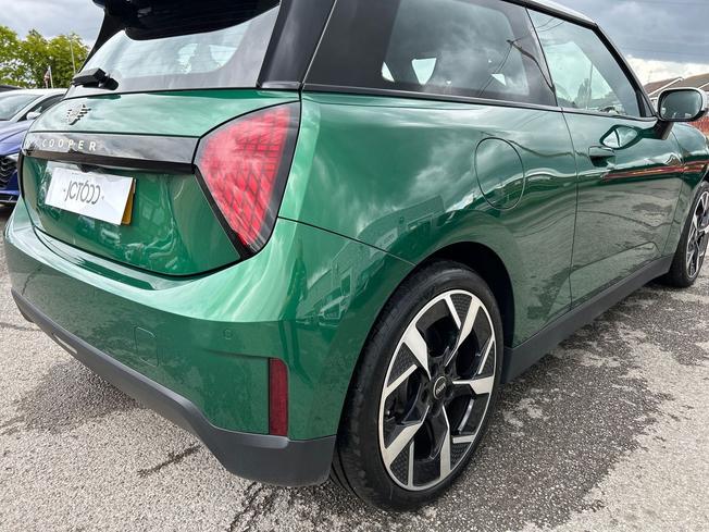MINI Electric Cooper Photo 32
