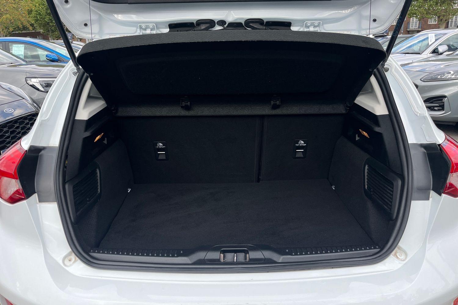 Ford FOCUS Photo 20