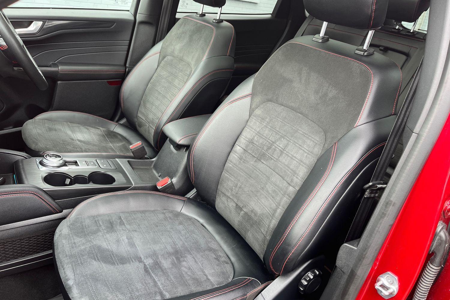 Ford KUGA Photo 18