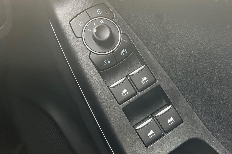 Ford PUMA Photo autoimg-77a9a6cc2a69819542b4fb559ce6d815d3f08a31.jpg